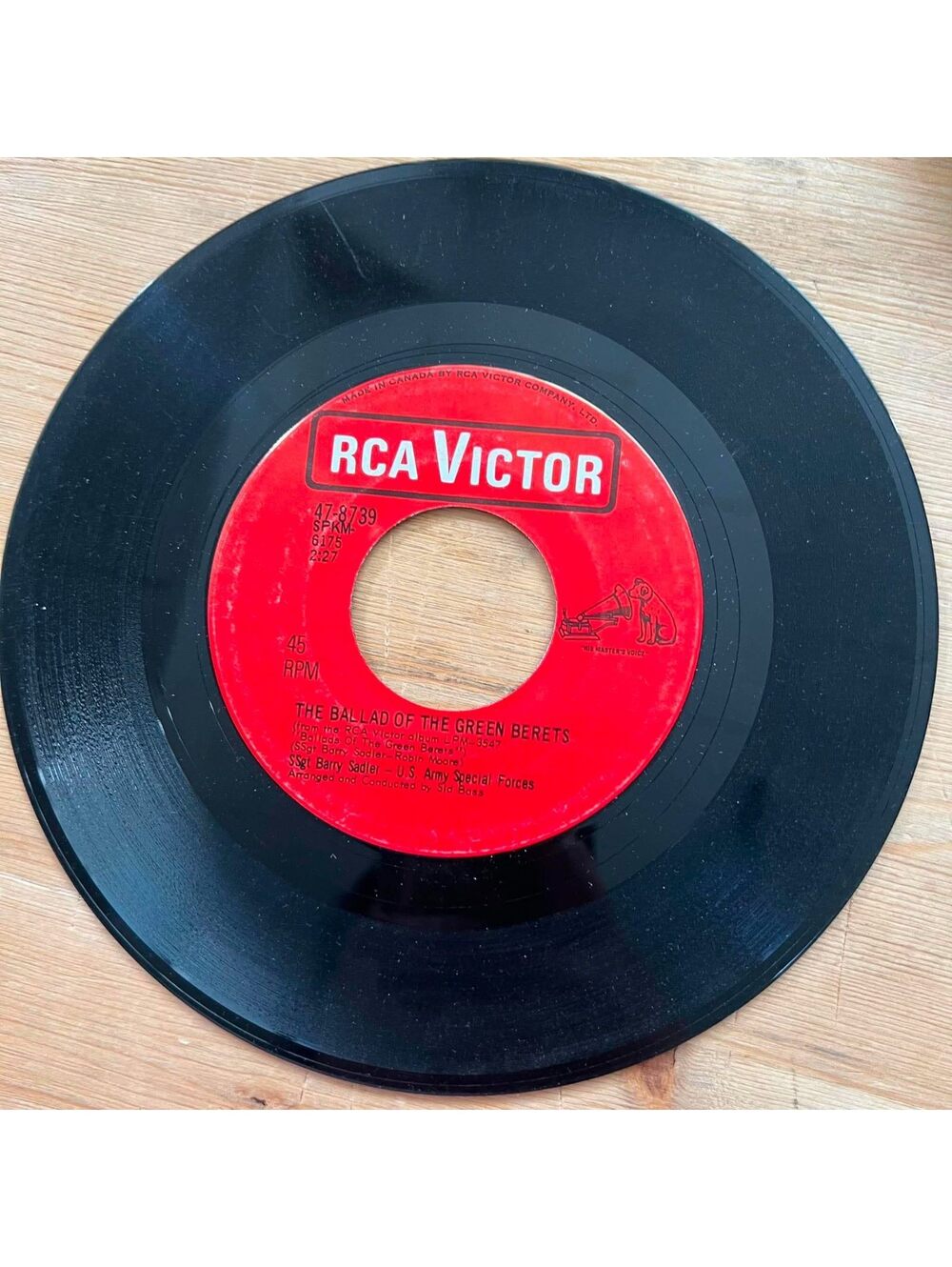 Ssgt. Barry Sadler - The Ballad of the Green Berets 45rpm VG+ R08